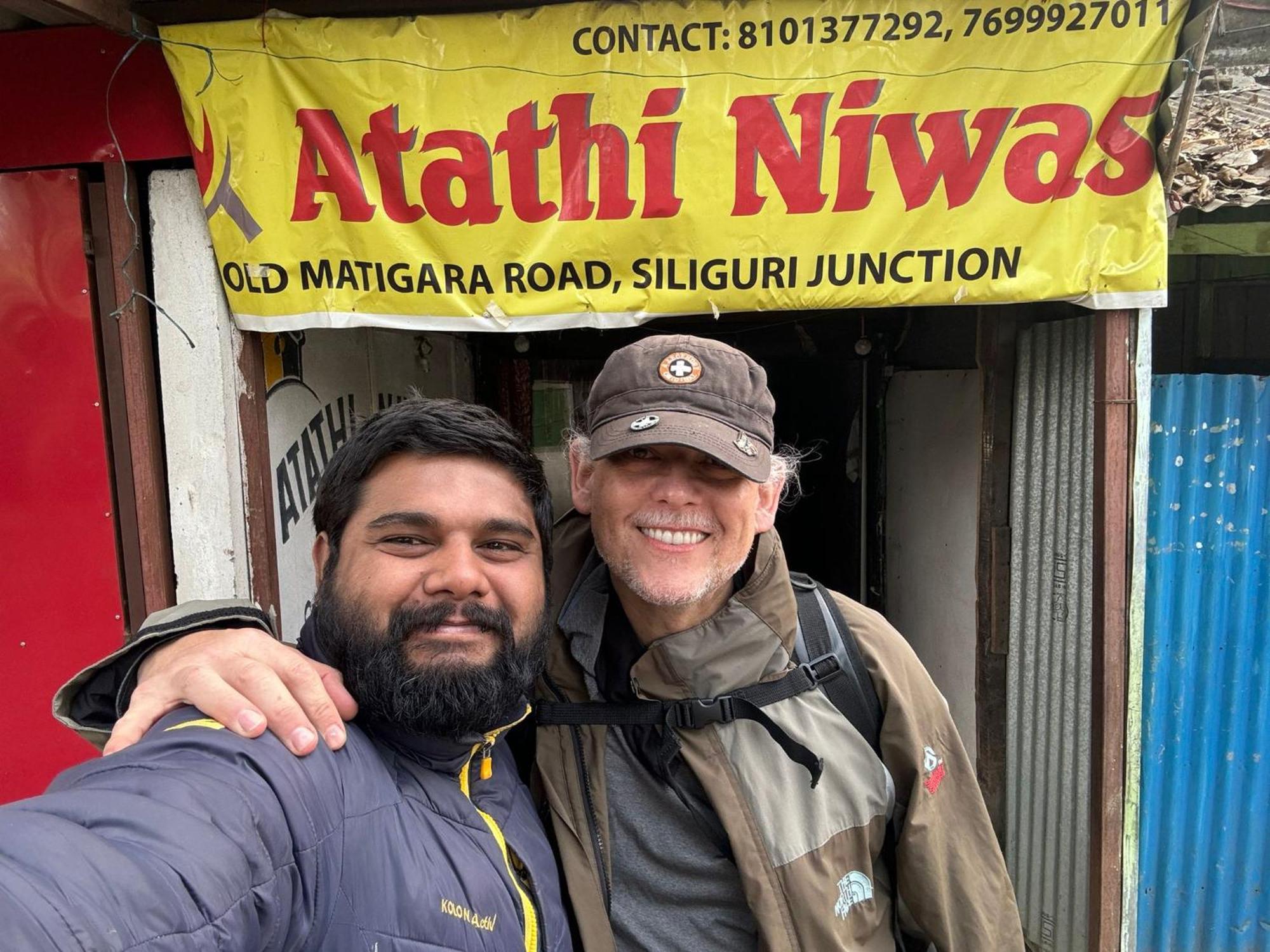 Atathi Niwas Guest House For Backpackers And Travellers Siliguri Εξωτερικό φωτογραφία