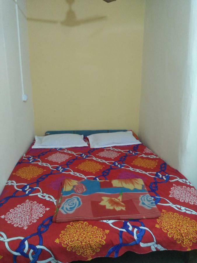 Atathi Niwas Guest House For Backpackers And Travellers Siliguri Εξωτερικό φωτογραφία