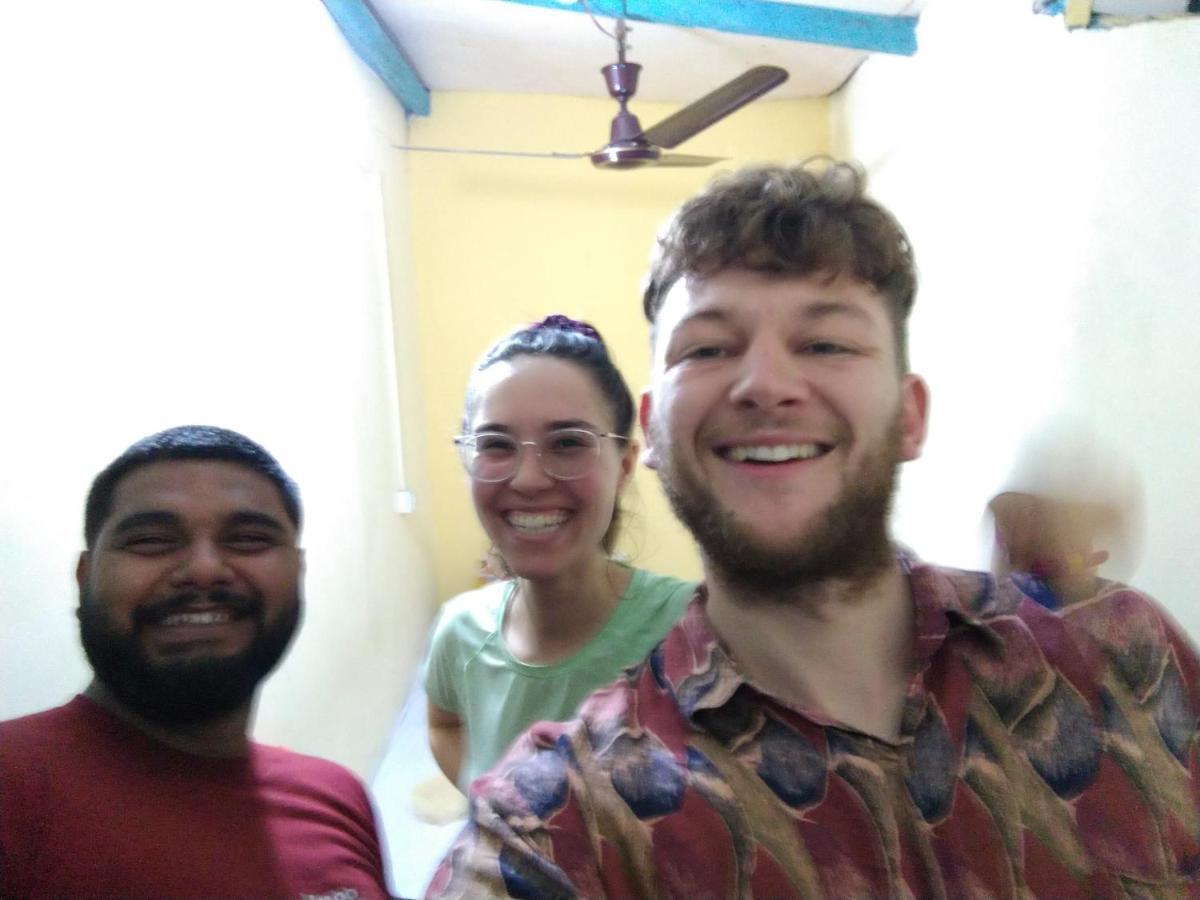 Atathi Niwas Guest House For Backpackers And Travellers Siliguri Εξωτερικό φωτογραφία