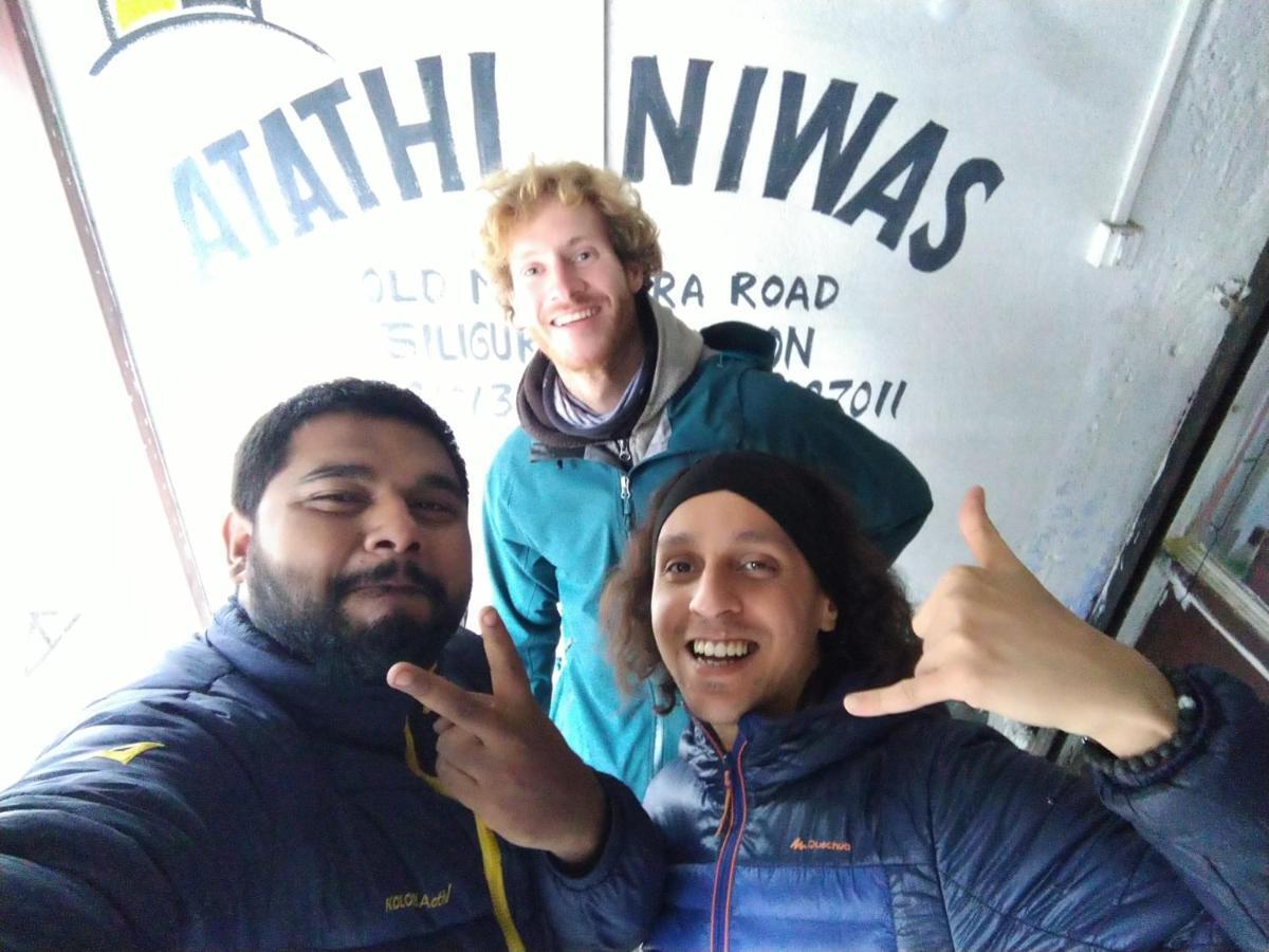 Atathi Niwas Guest House For Backpackers And Travellers Siliguri Εξωτερικό φωτογραφία
